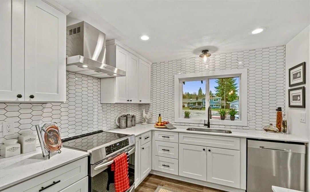 Modern Bright Kitchen Remodel