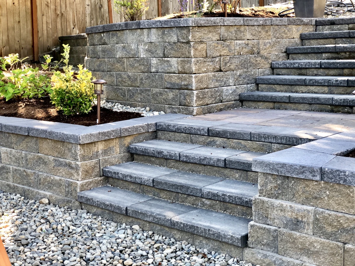 Retaining Walls Create Beautiful Spaces